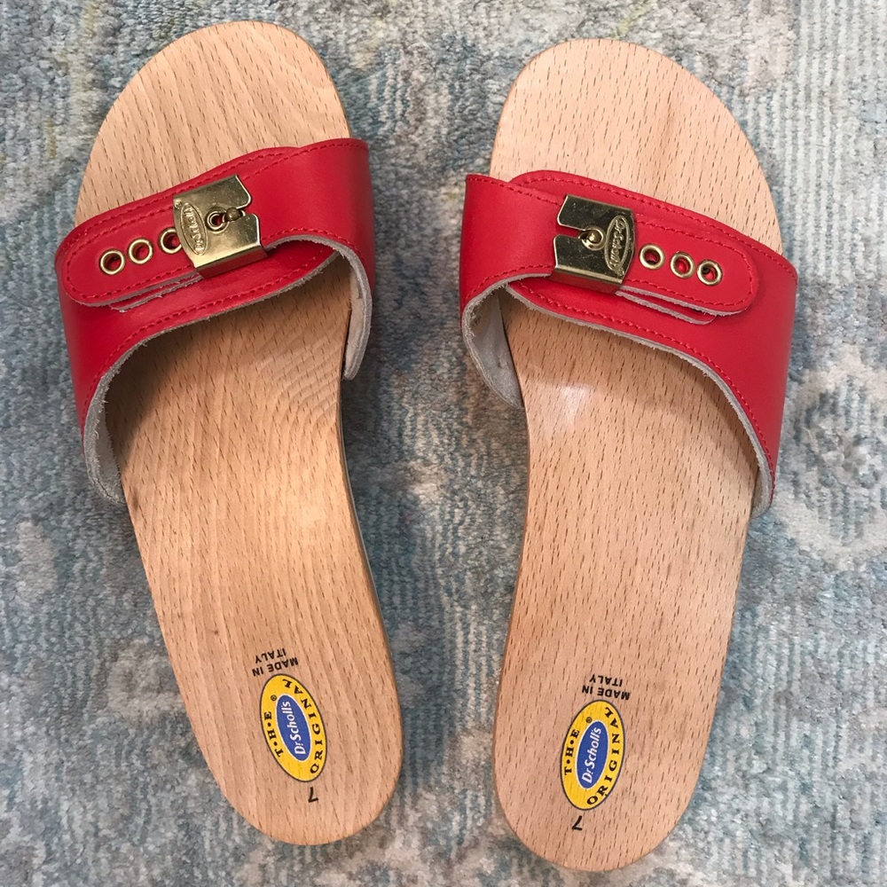 Original Dr. Scholls clog sandals.